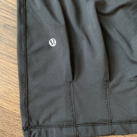 Lululemon black strappy halter tank top with built in bra size 4 - Picture 6 of 7